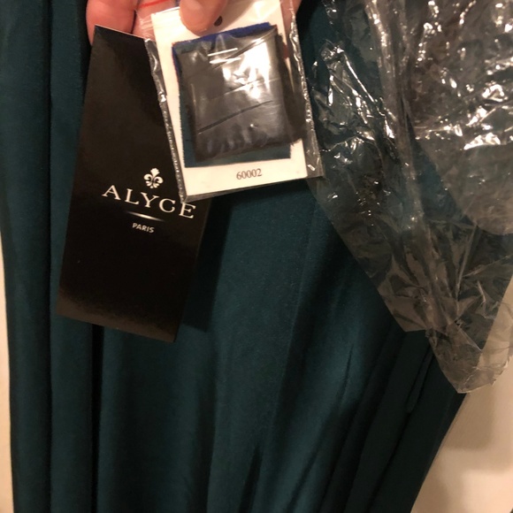 Prom Dress - Picture 4 of 4